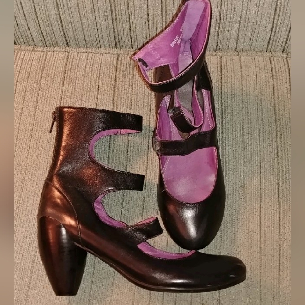 Jump "Breeze" leather booties